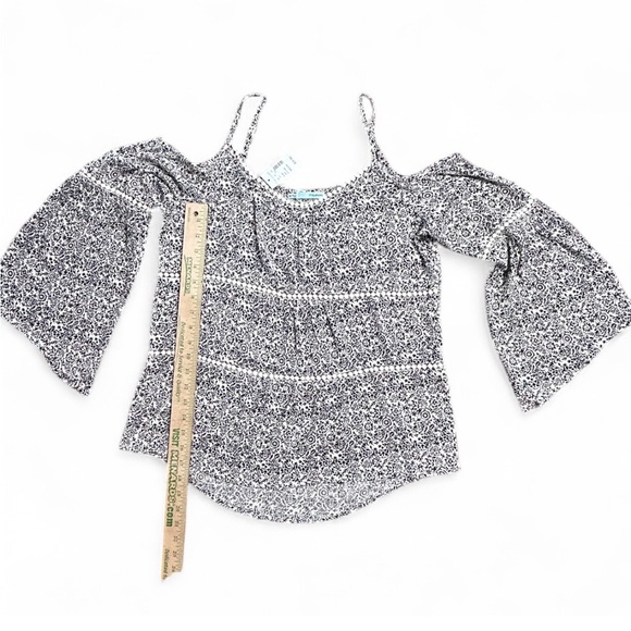 MAURICES Black& White Floral Blouse M, Shoulder-Off Long Sleeves W/Straps NWT - Picture 6 of 6